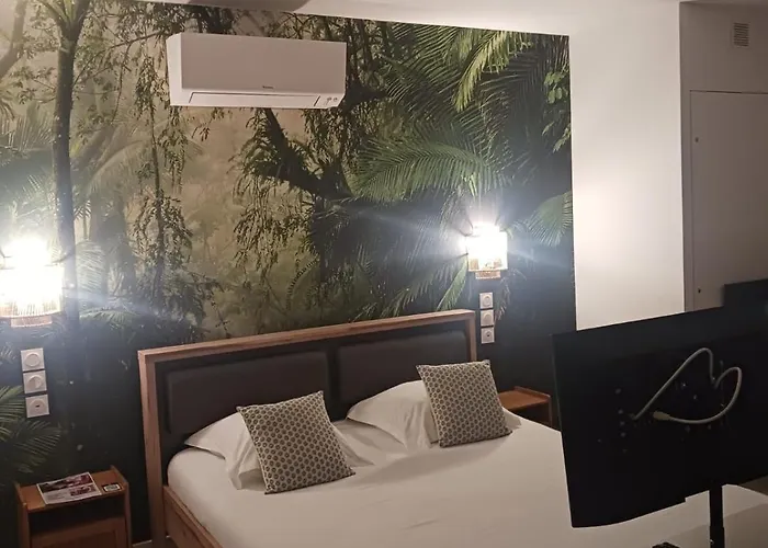 Hodinový hotel Aracari *