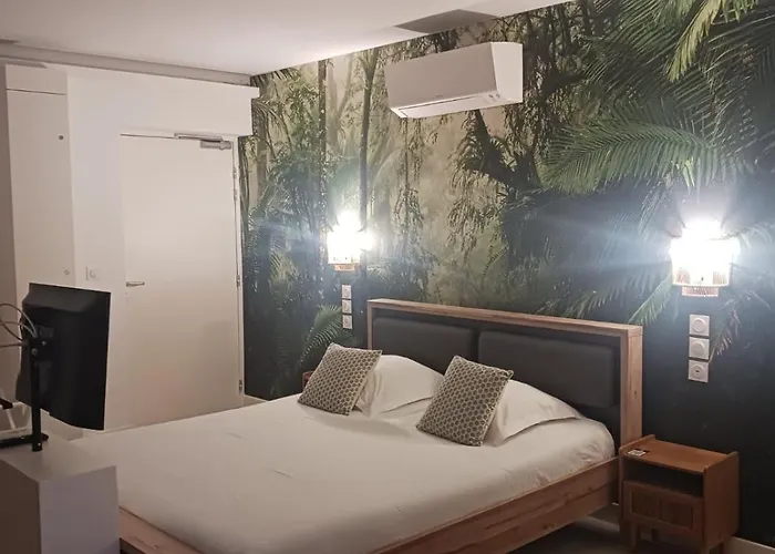 Hodinový hotel Aracari *