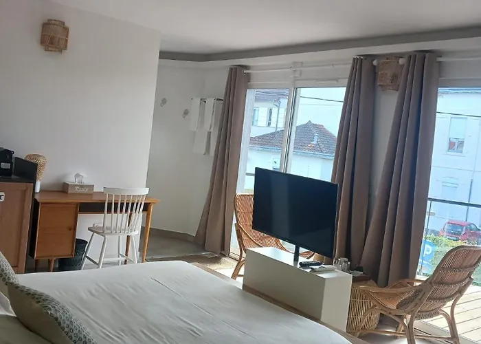 Hodinový hotel Aracari